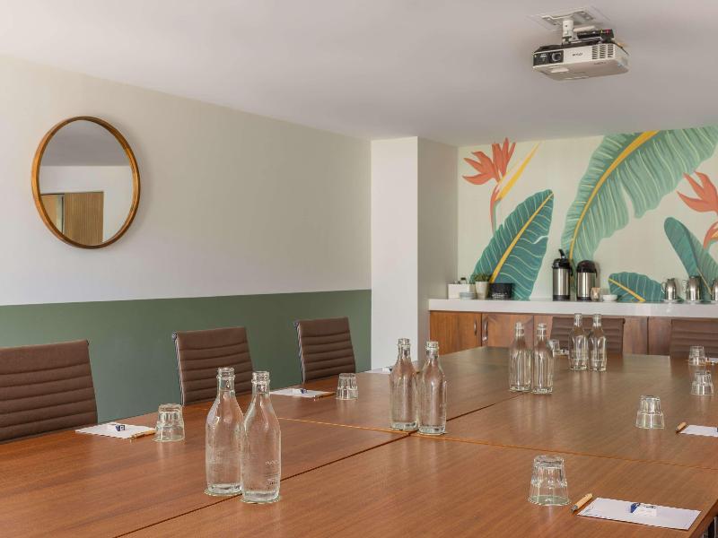 Peppers Salt Resort & Spa Kingscliff image