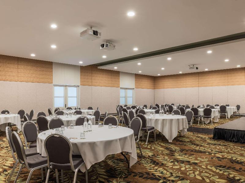 Peppers Salt Resort & Spa Kingscliff image