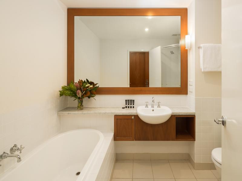 Yarra Valley Lodge image