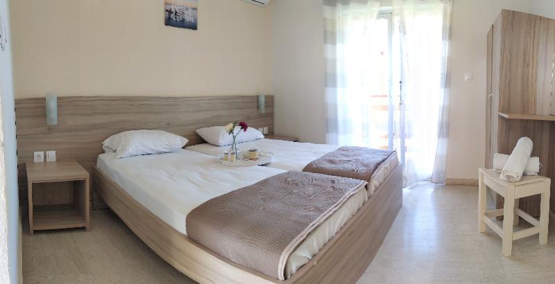 Bed room