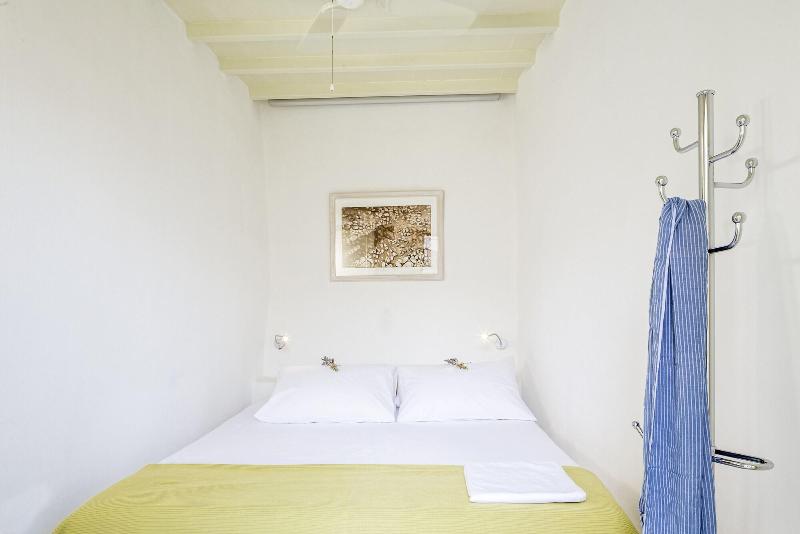 Crossroads Inn image
