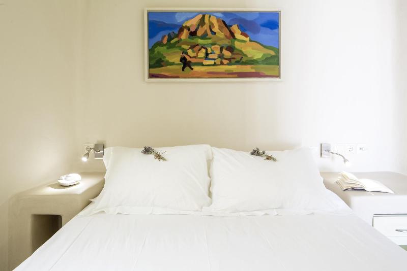 Crossroads Inn image