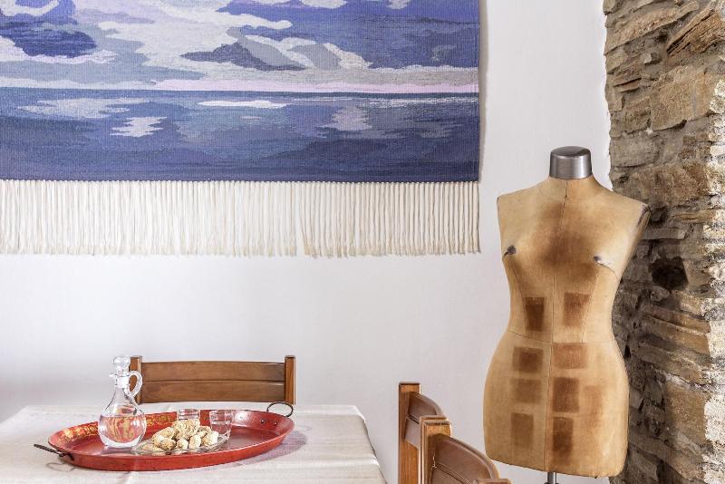 Crossroads Inn image