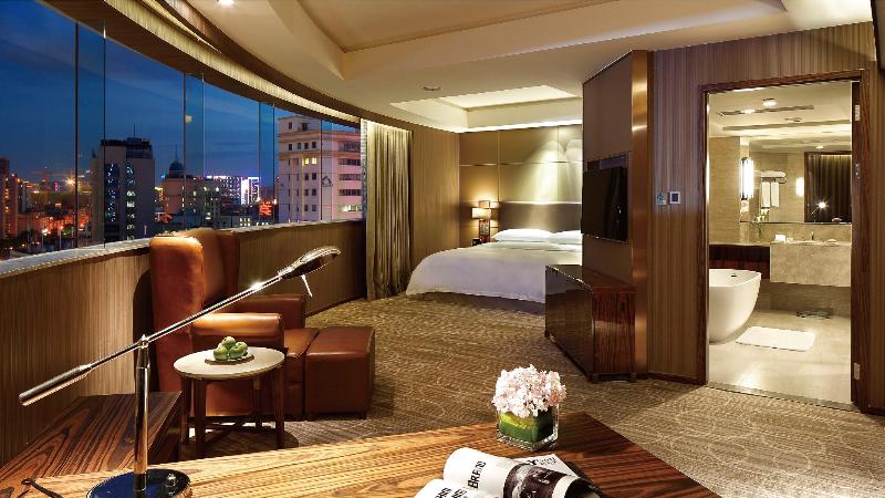 Crowne Plaza Kunming City Centre image