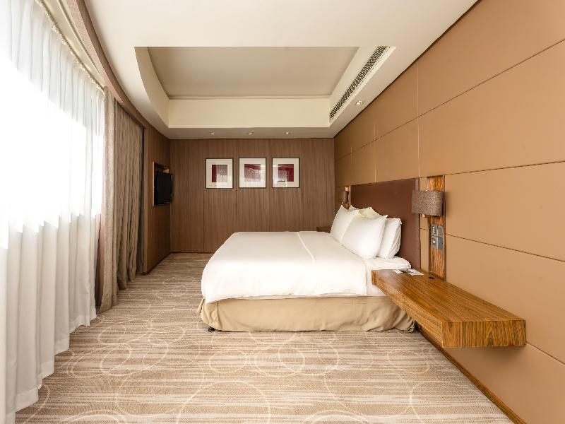Crowne Plaza Kunming City Centre Hotel image