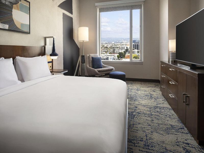 Residence Inn Los Angeles L.A. LIVE image