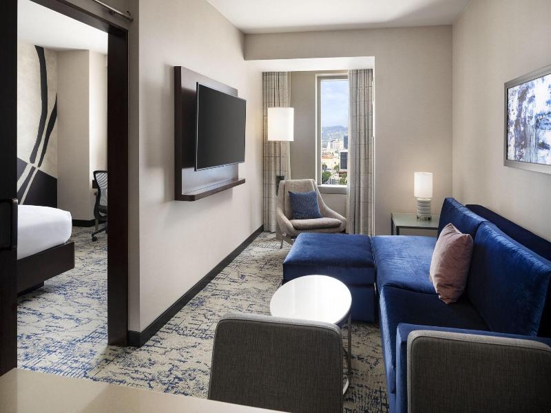 Residence Inn Los Angeles L.A. LIVE image