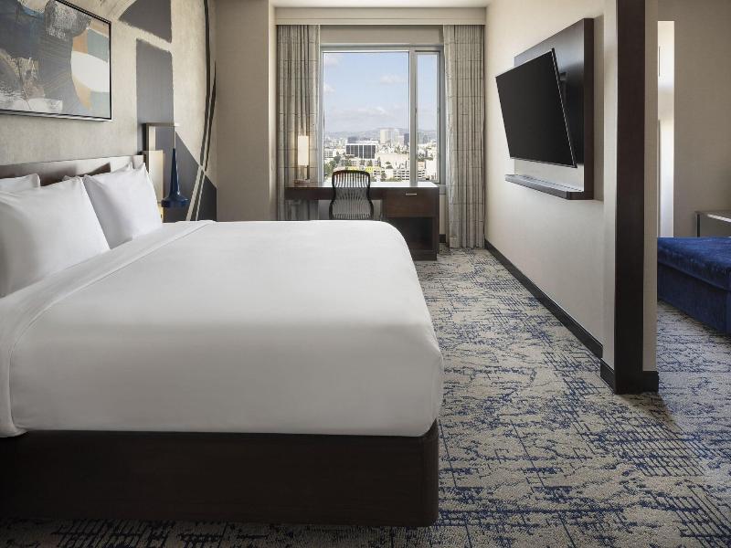 Residence Inn Los Angeles L.A. LIVE image