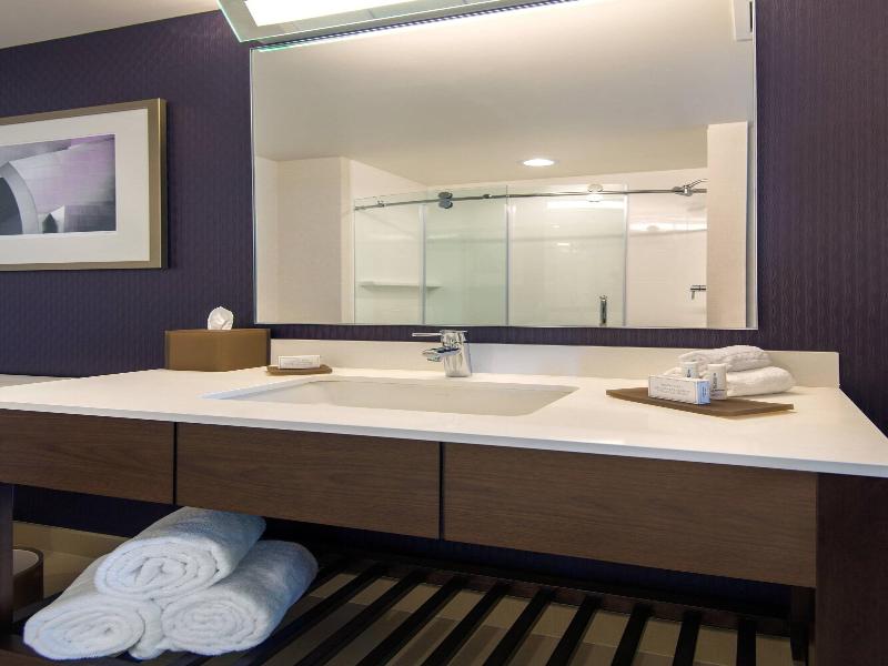 Residence Inn Los Angeles L.A. LIVE image