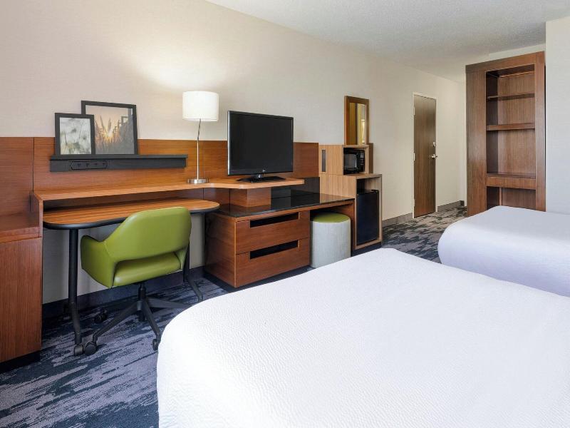 Fairfield Inn & Suites St. Louis West/Wentzville image