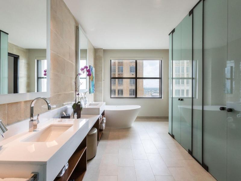 JW Marriott Houston Downtown image