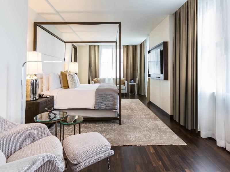 JW Marriott Houston Downtown image