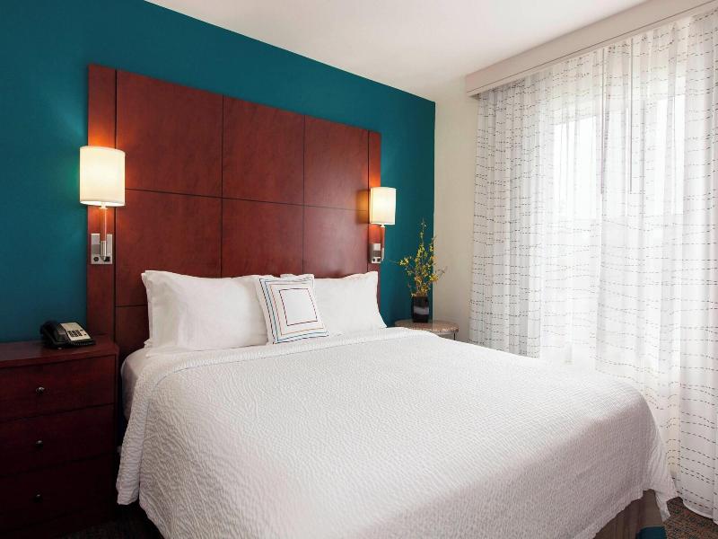Residence Inn by Marriott Chicago Airport image