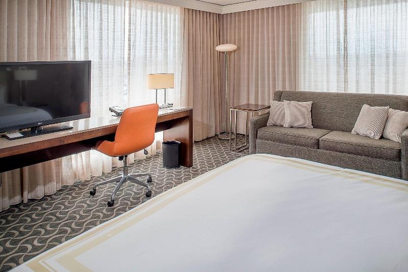 Marriott St. Louis Airport image