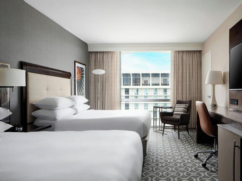 Marriott St. Louis Airport image