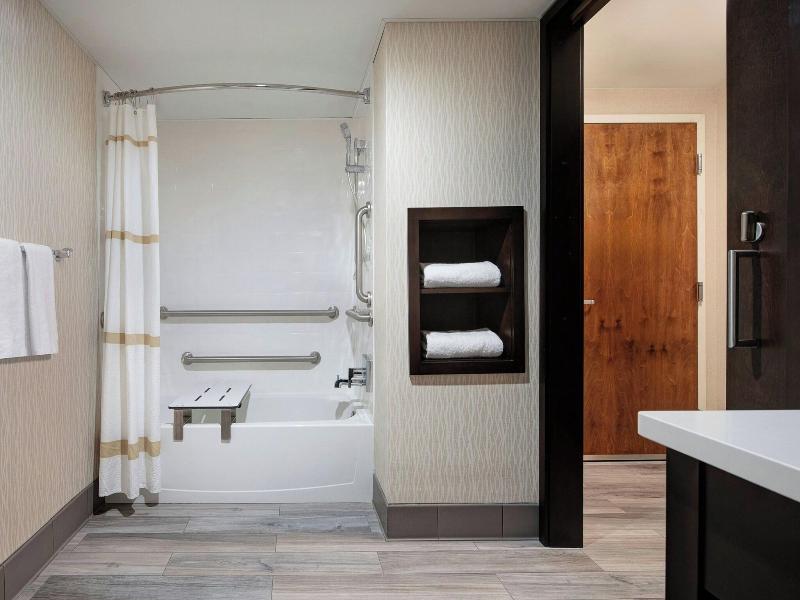 Marriott St. Louis Airport image
