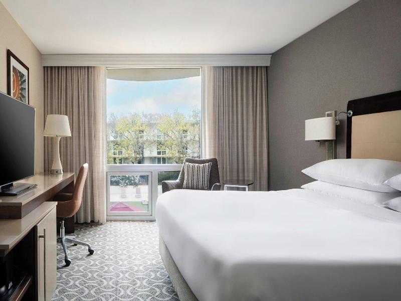 Marriott St. Louis Airport image