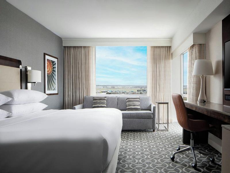 Marriott St. Louis Airport image