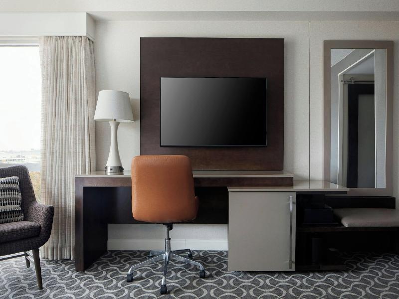 Marriott St. Louis Airport image