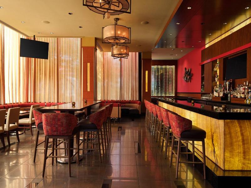 Teaneck Marriott At Glenpointe image