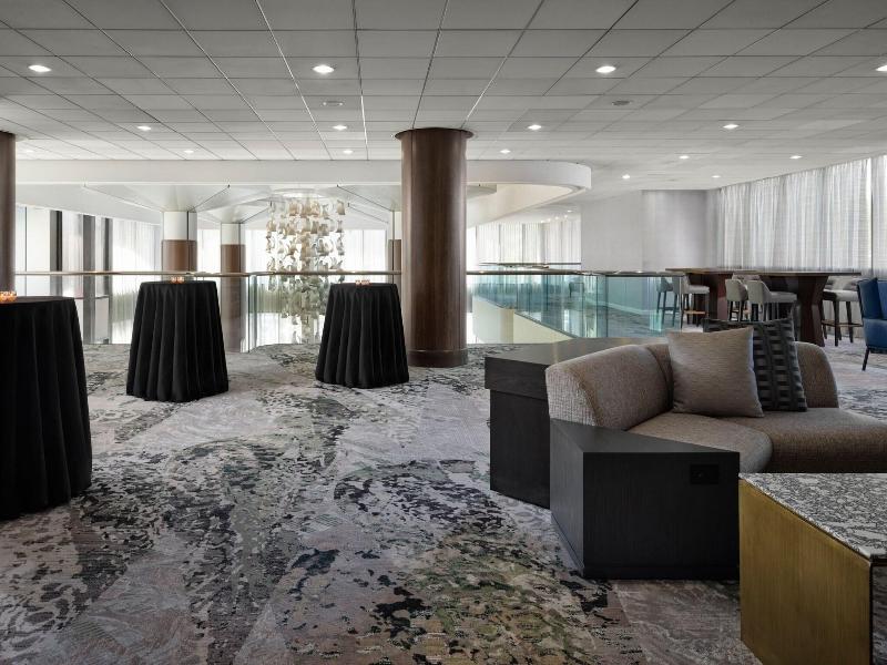 Teaneck Marriott At Glenpointe image