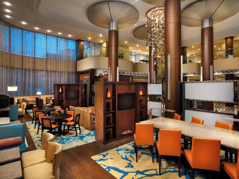 Teaneck Marriott At Glenpointe image