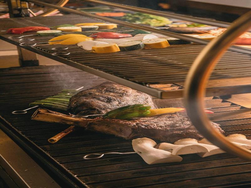 Jw Marriott Hotel Hanoi image