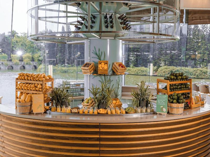 Jw Marriott Hotel Hanoi image
