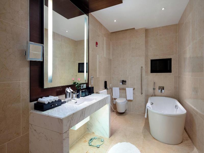 Jw Marriott Hotel Hanoi image