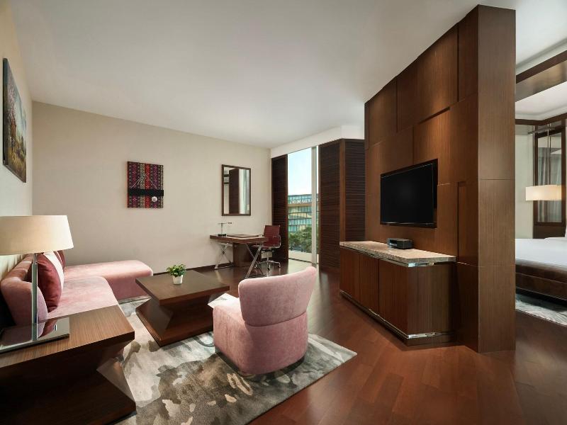 Jw Marriott Hotel Hanoi image