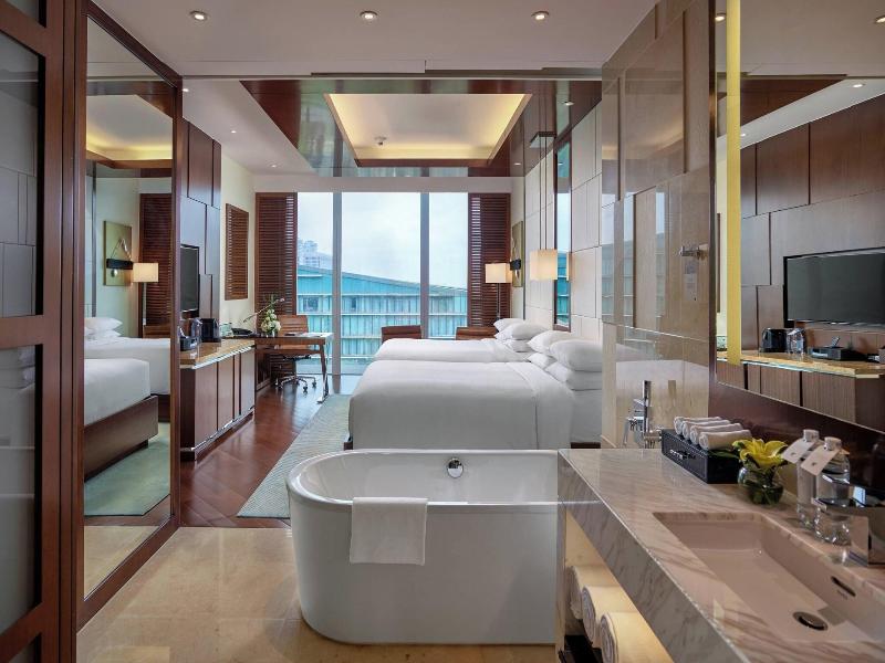 Jw Marriott Hotel Hanoi image