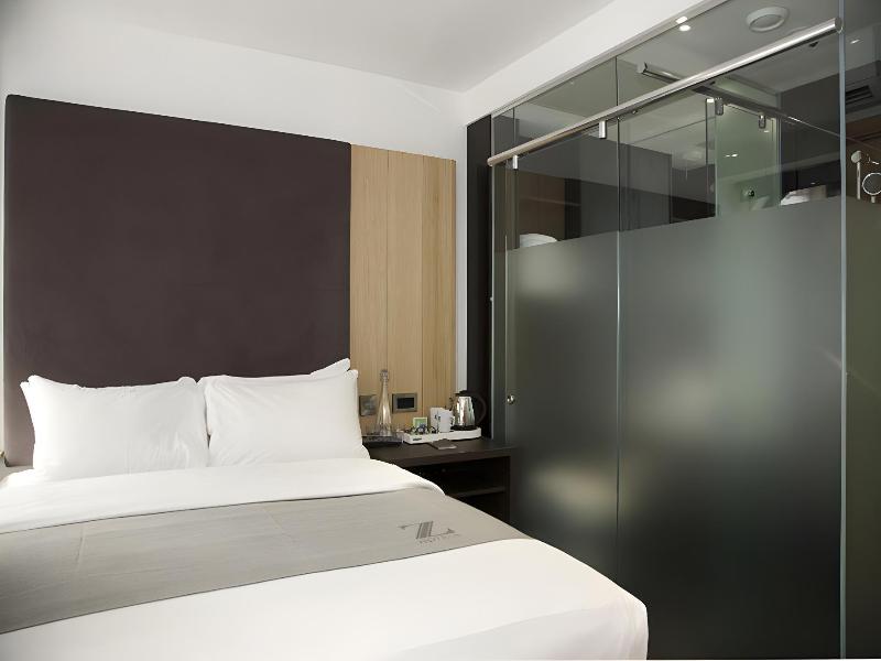 Z Hotel Piccadilly image