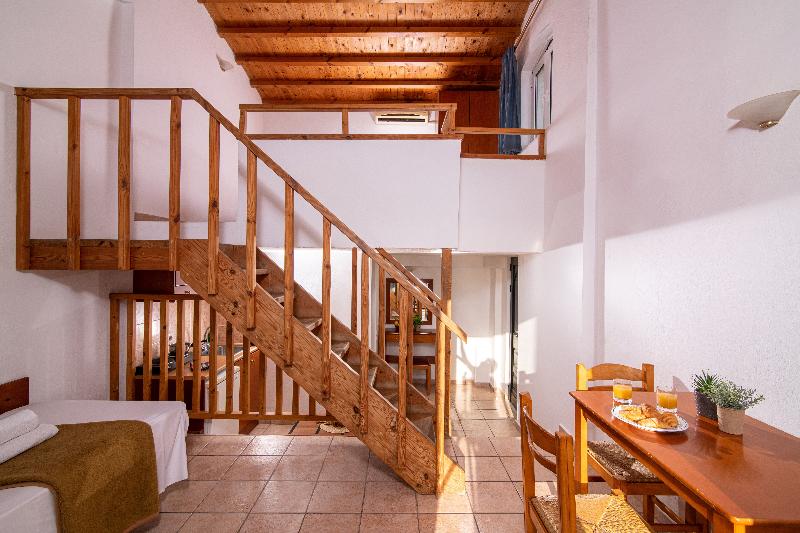 Golden Valentin Apartments image