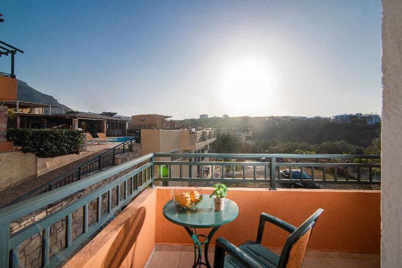 Golden Valentin Apartments image
