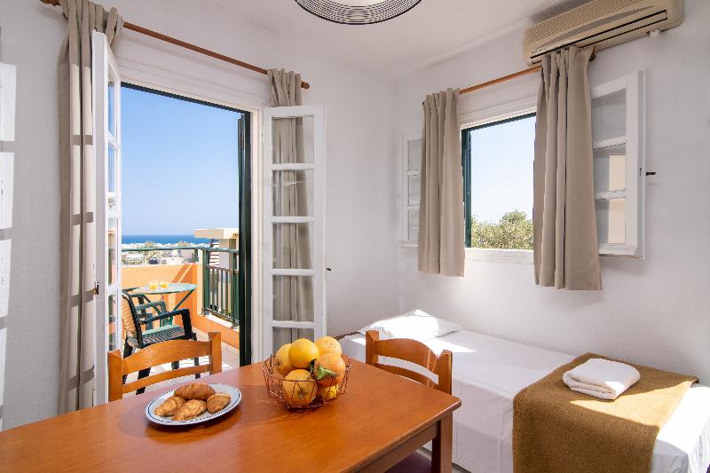 Golden Valentin Apartments image