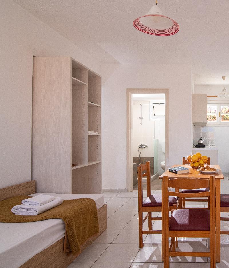 Golden Valentin Apartments image
