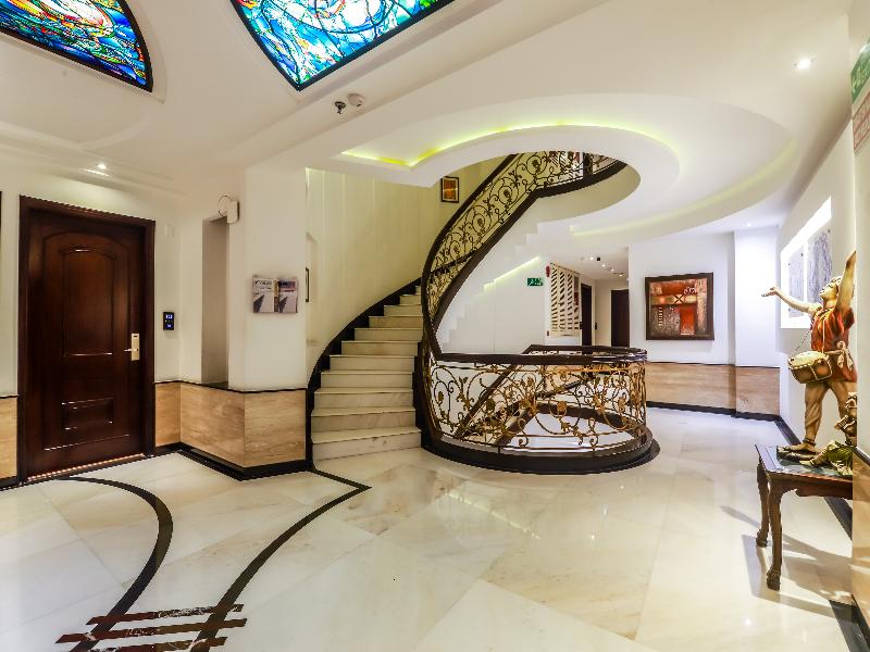 Hotel Grand Godwin — view