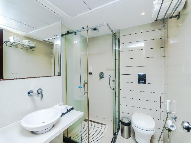Hotel Grand Godwin image
