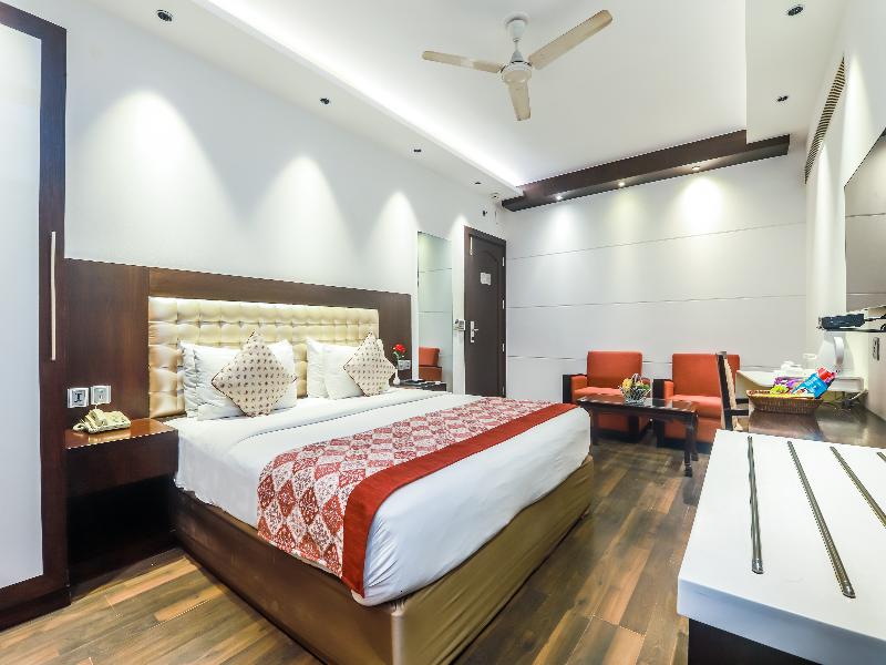 Hotel Grand Godwin image