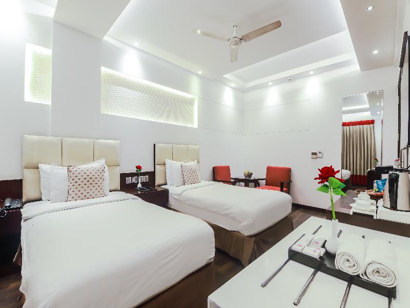 Hotel Grand Godwin image
