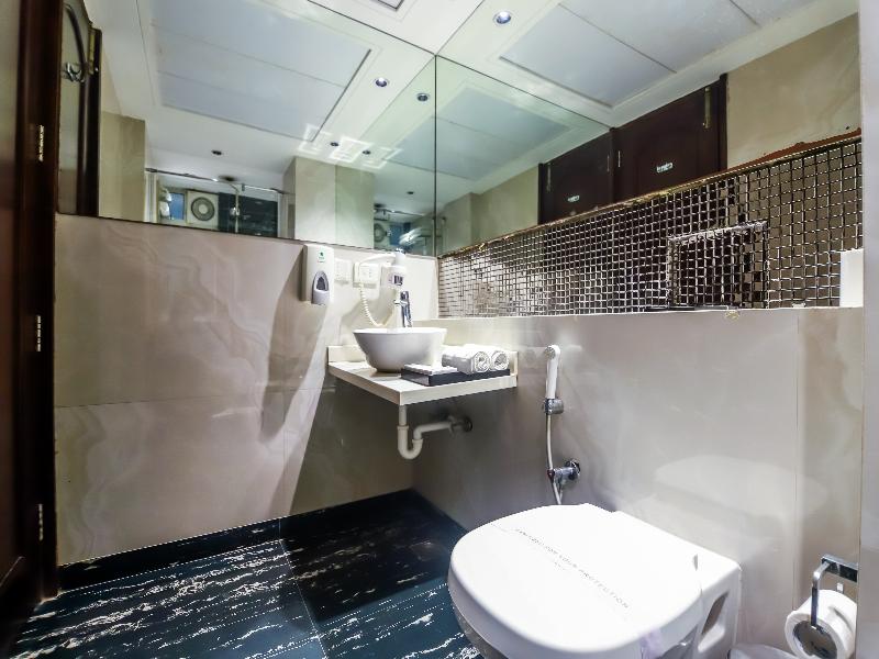 Hotel Grand Godwin image