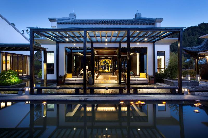 Banyan Tree Tengchong image
