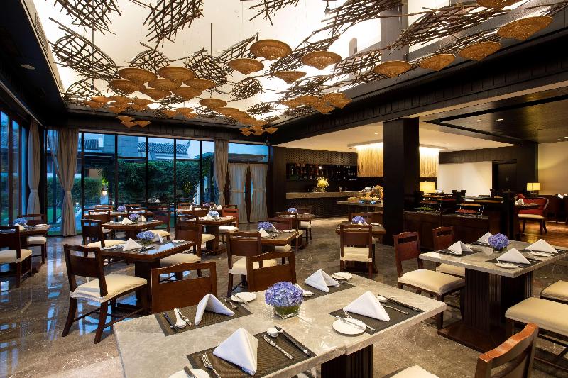 Banyan Tree Tengchong image