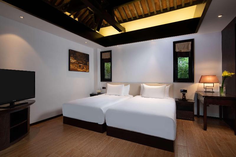 Banyan Tree Tengchong image