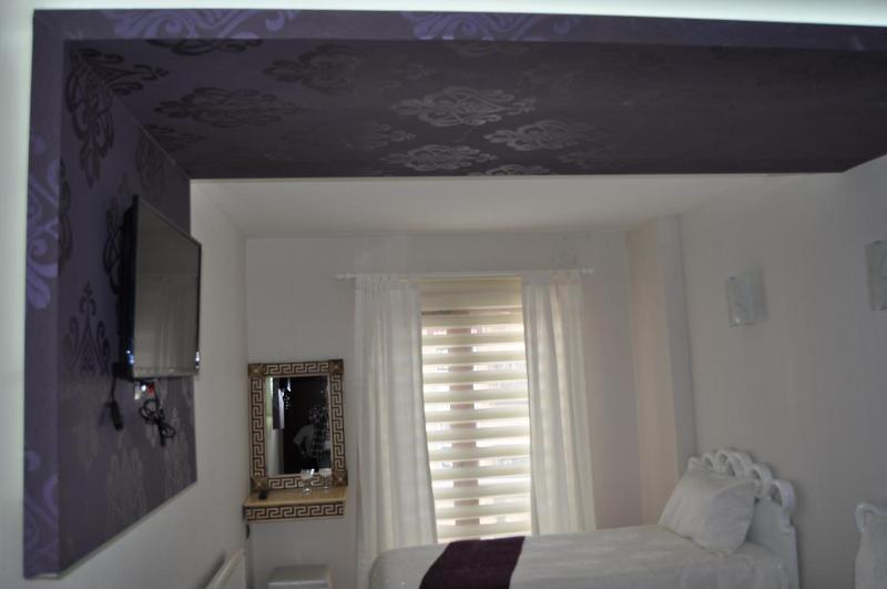 Garra Hotels image