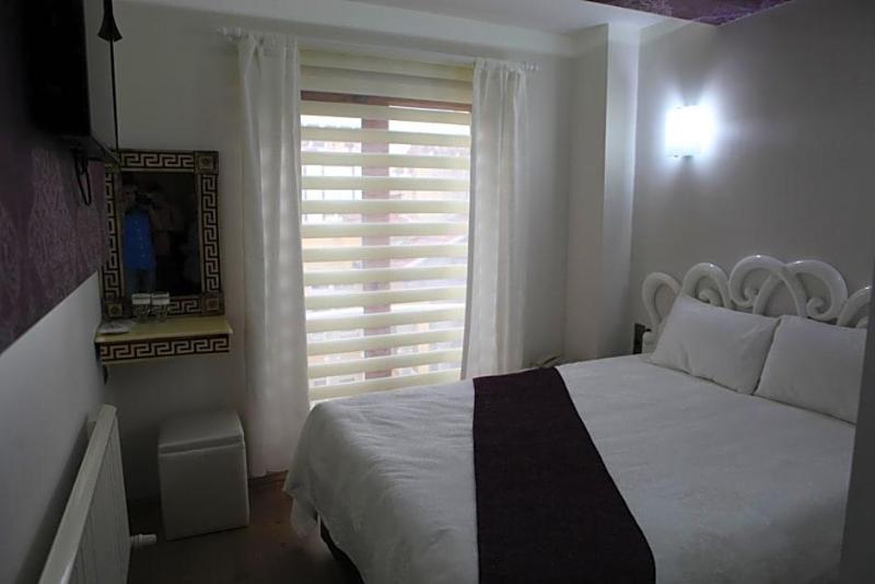 Garra Hotels image