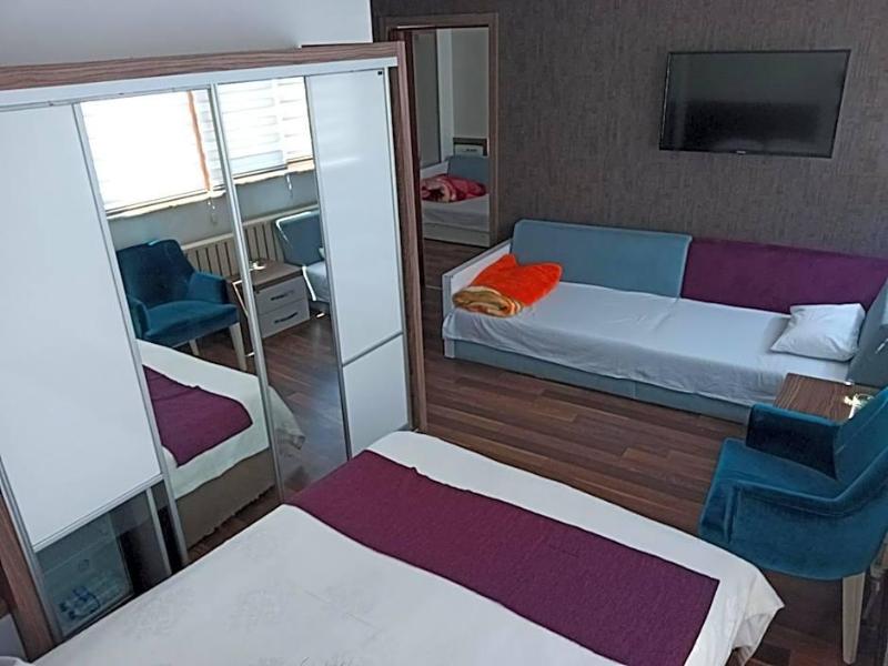 Garra Hotels image