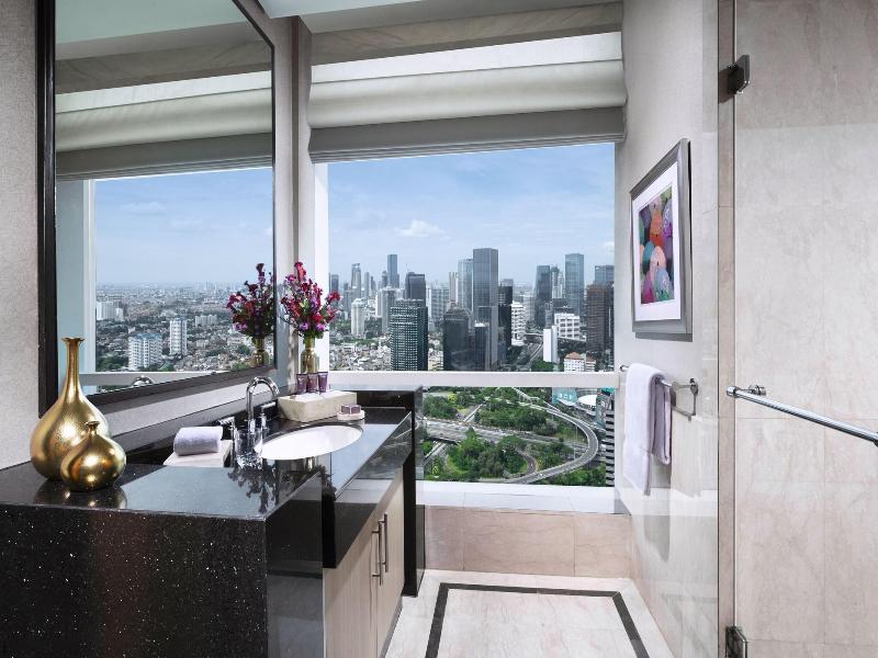 Ritz Carlton Jakarta Pacific Place Residence image