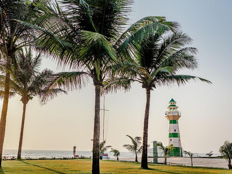 Central Hotel Ngwe Saung image
