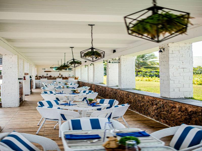 Central Hotel Ngwe Saung image